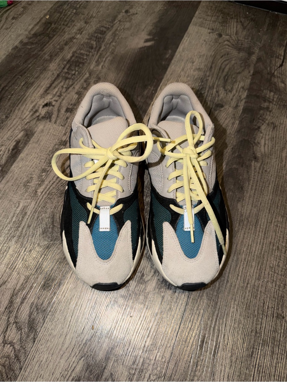Yeezy boost 700